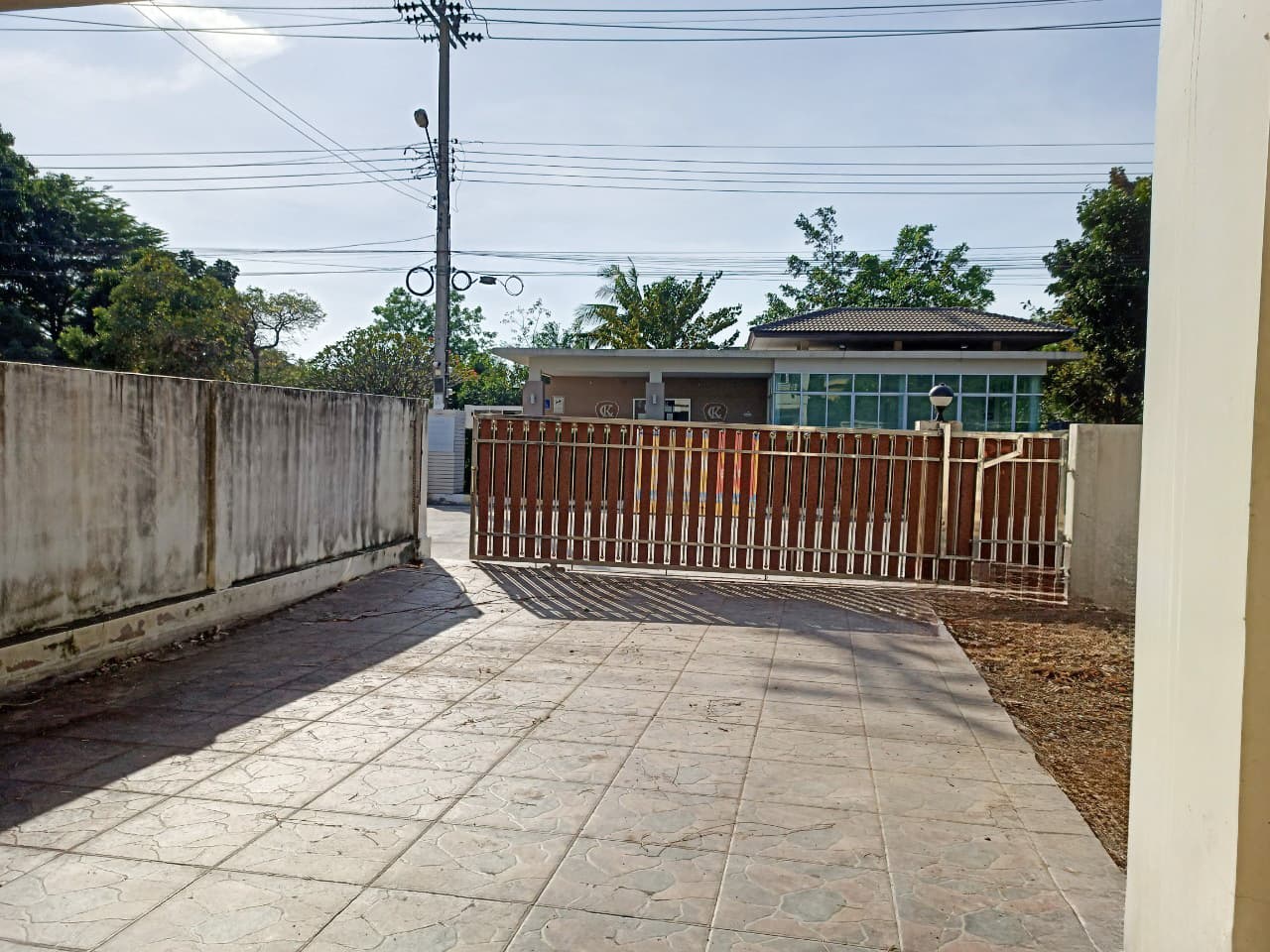 a0b23310-IYKB0094.JPG